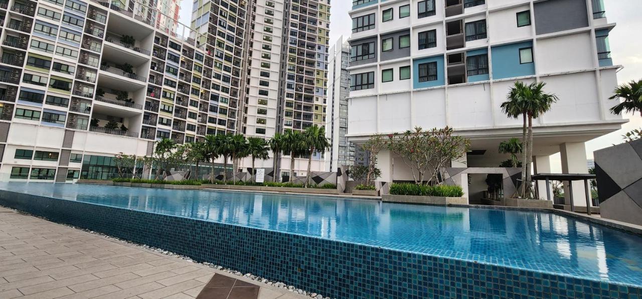 Anggun I Soho I City Homestay Shah Alam Extérieur photo